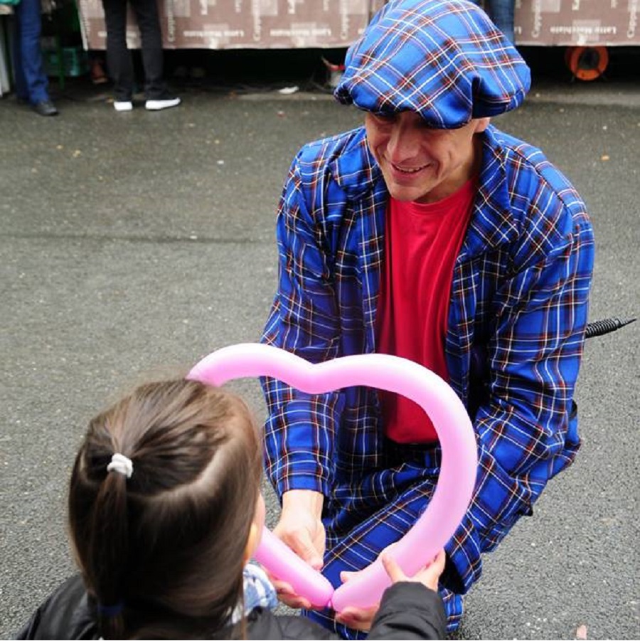 TOP Zaubershow in Essen buchen mit LIAR